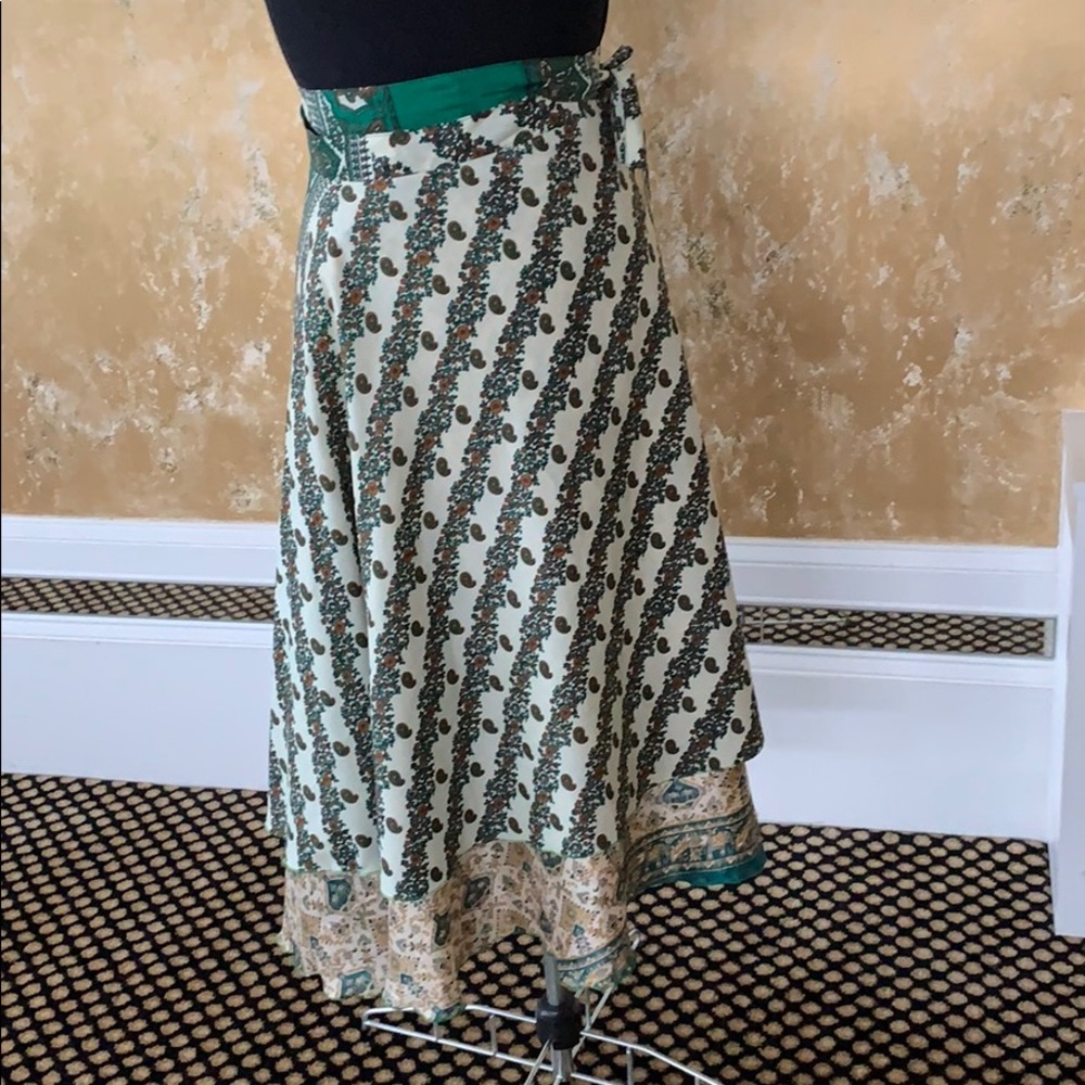 Gorgeous wrap around skirt